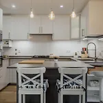 Bright & Modern By Homing 卡尔卡维洛斯
