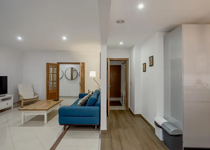 Bright & Modern By Homing