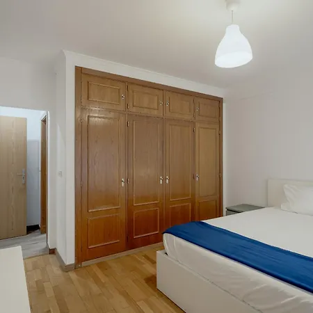 Bright & Modern By Homing