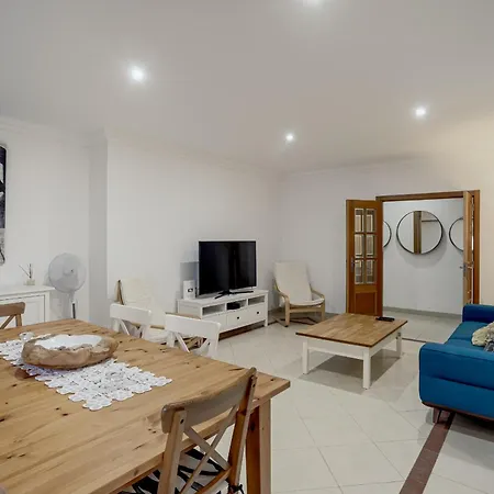 Bright & Modern By Homing * Carcavelos (Lisbon)